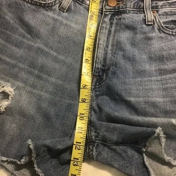 J.Crew Broken In Boyfriend Denim Jean Shorts Medium Wash, Size 30 - Picture 12 of 12